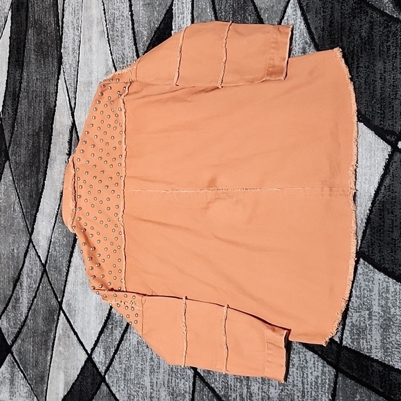 DUSTY PEACH STUDDED RAW-EDGE SNAP-BUTTON OVERSIZED FIT SHACKET JACKET - Picture 13 of 16